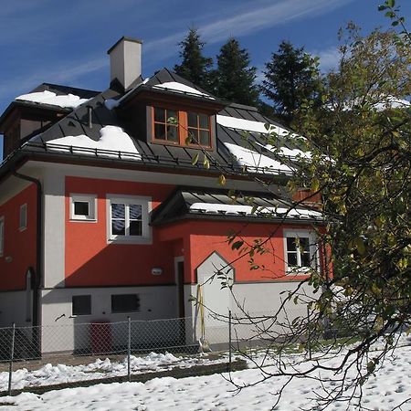 Villa Schnuck - Das Rote Ferienhaus Бад-Гаштайн Екстер'єр фото